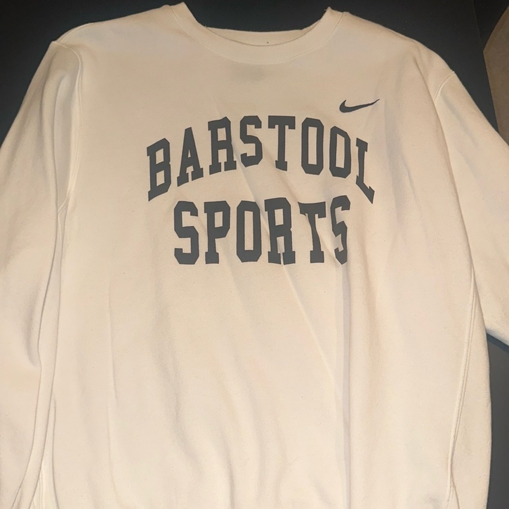 nike barstool sports official crewneck worn once